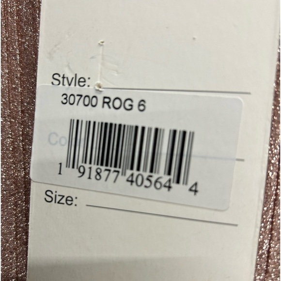 Mac Duggal 30700 NWT SHIMMERING PLEATED A-LINE 3/4 SLEEVE GOWN - Picture 9 of 14